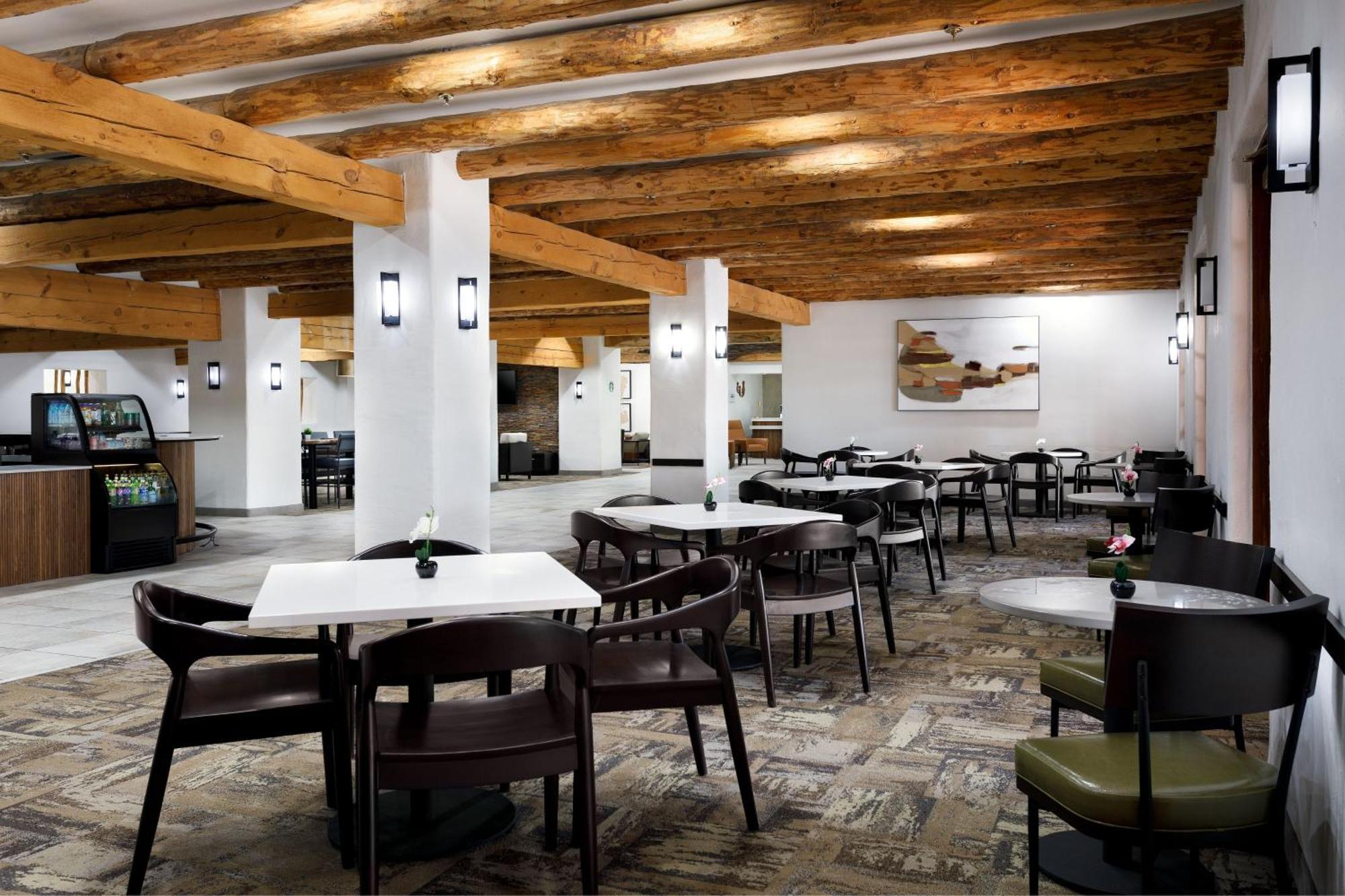 Courtyard By Marriott Albuquerque Hotel Bagian luar foto