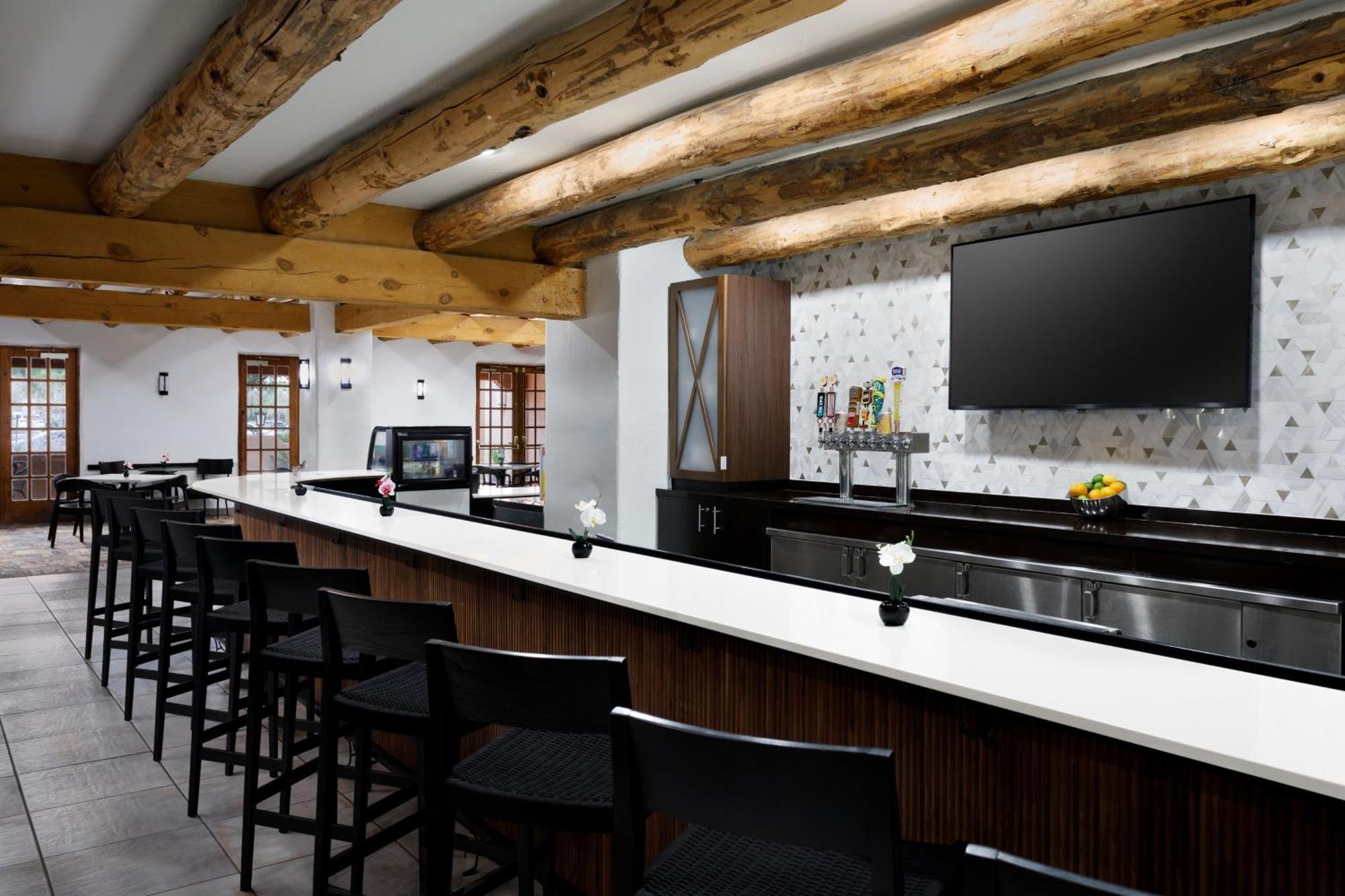 Courtyard By Marriott Albuquerque Hotel Bagian luar foto