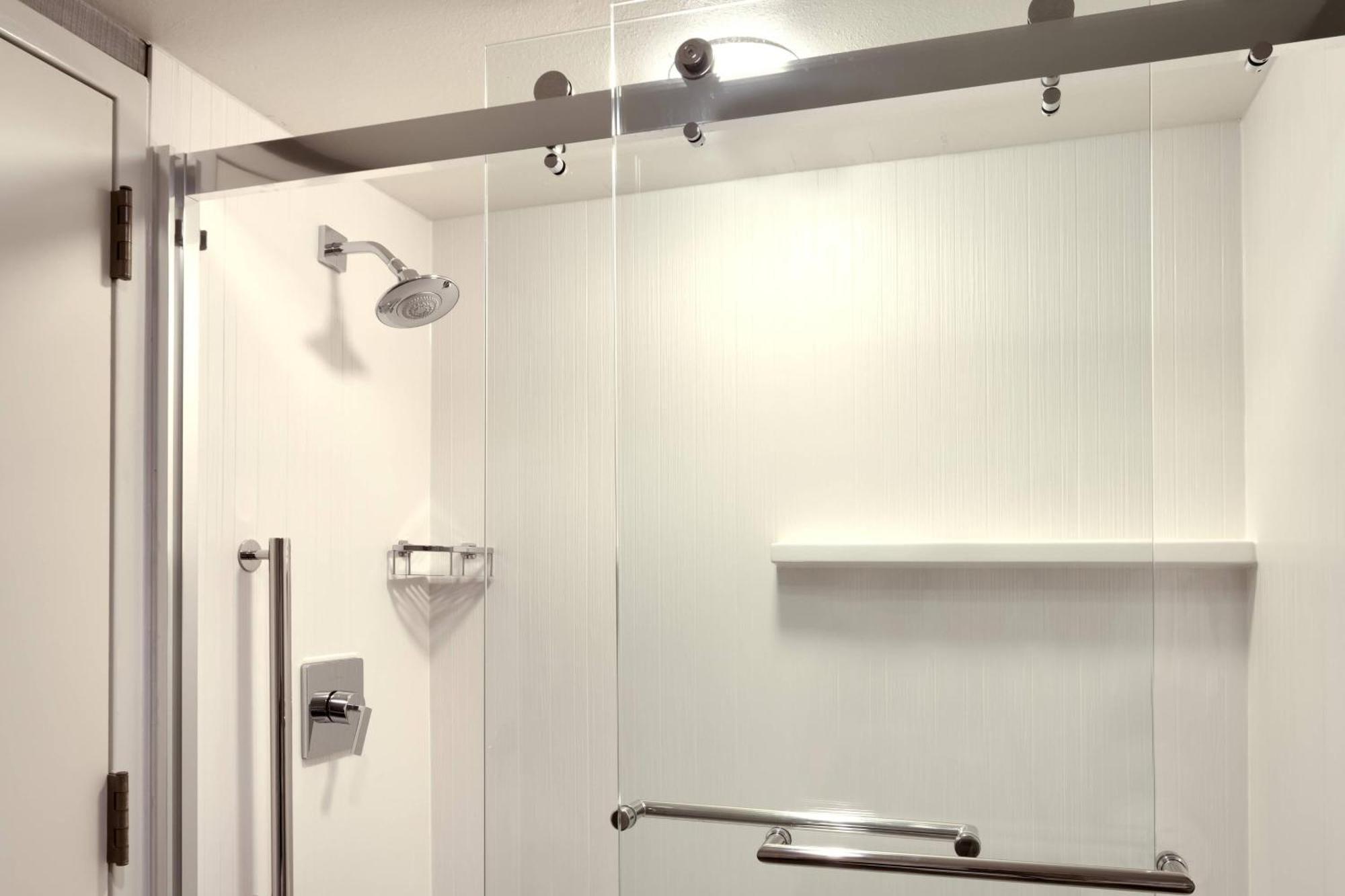 Courtyard By Marriott Albuquerque Hotel Bagian luar foto